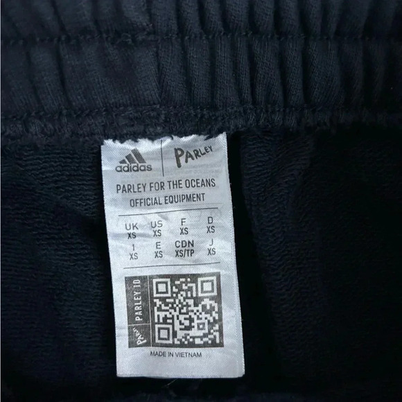 adidas Unisex x Parley 7/8 Pants (Gender Neutral) - Lifestyle, Pants - Picture 11 of 12